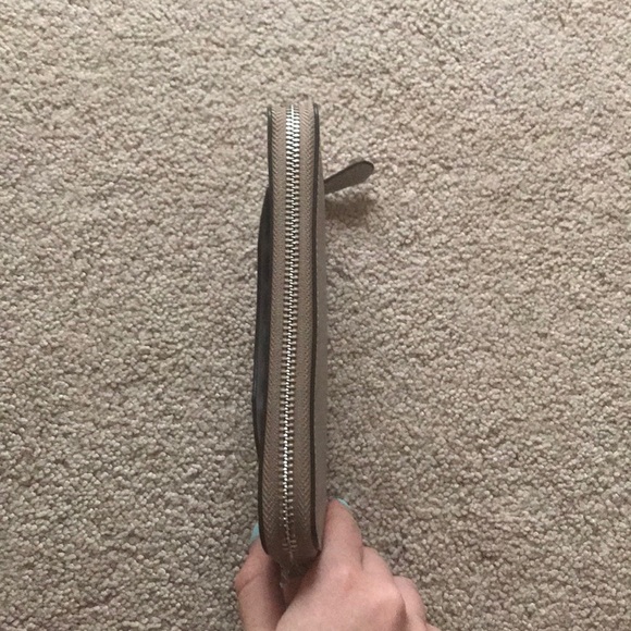 SOLD - Picture 3 of 8